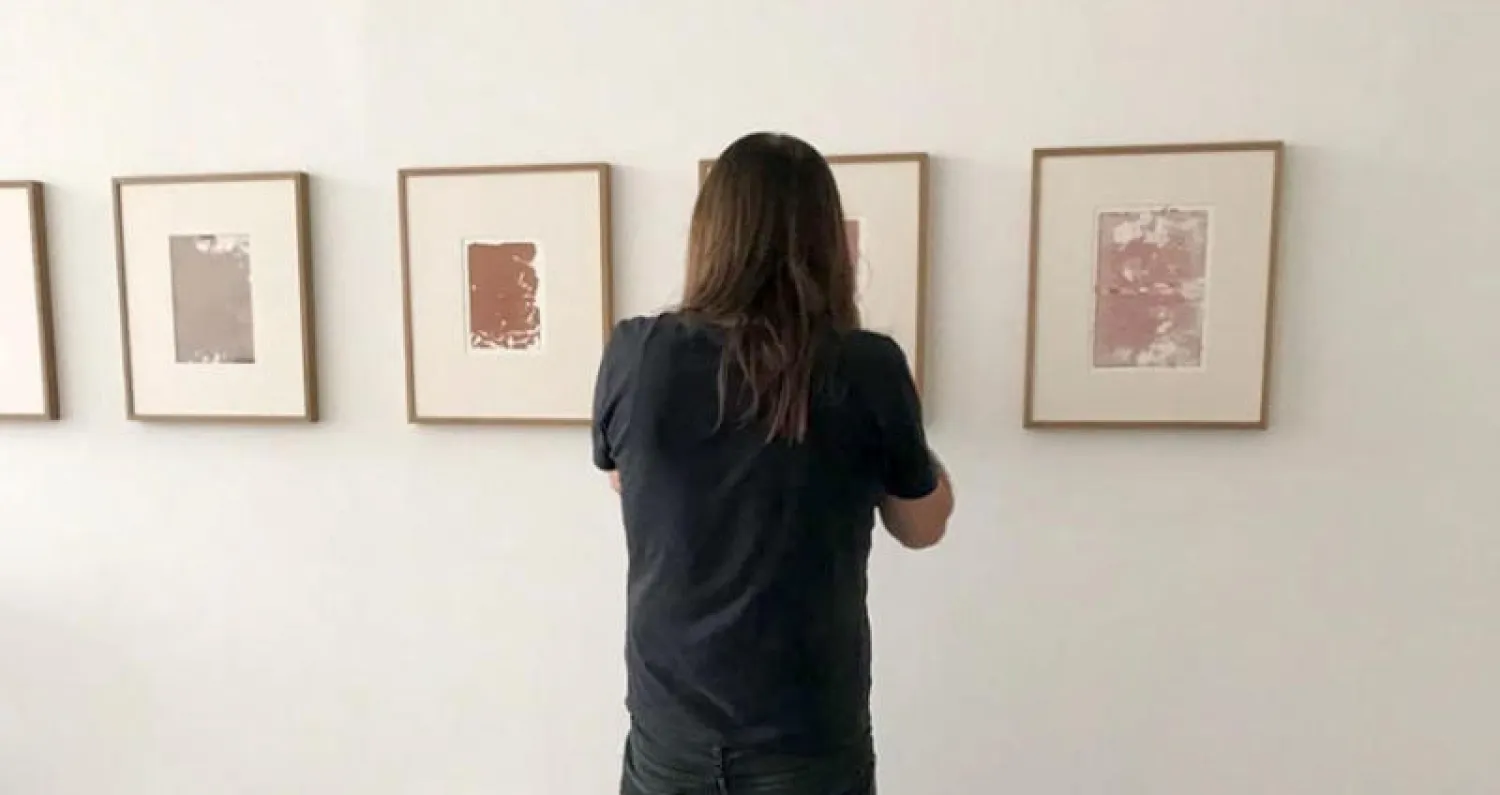 فارتان أفاكيان يقتفي الآثار والبصمات في لوحاته