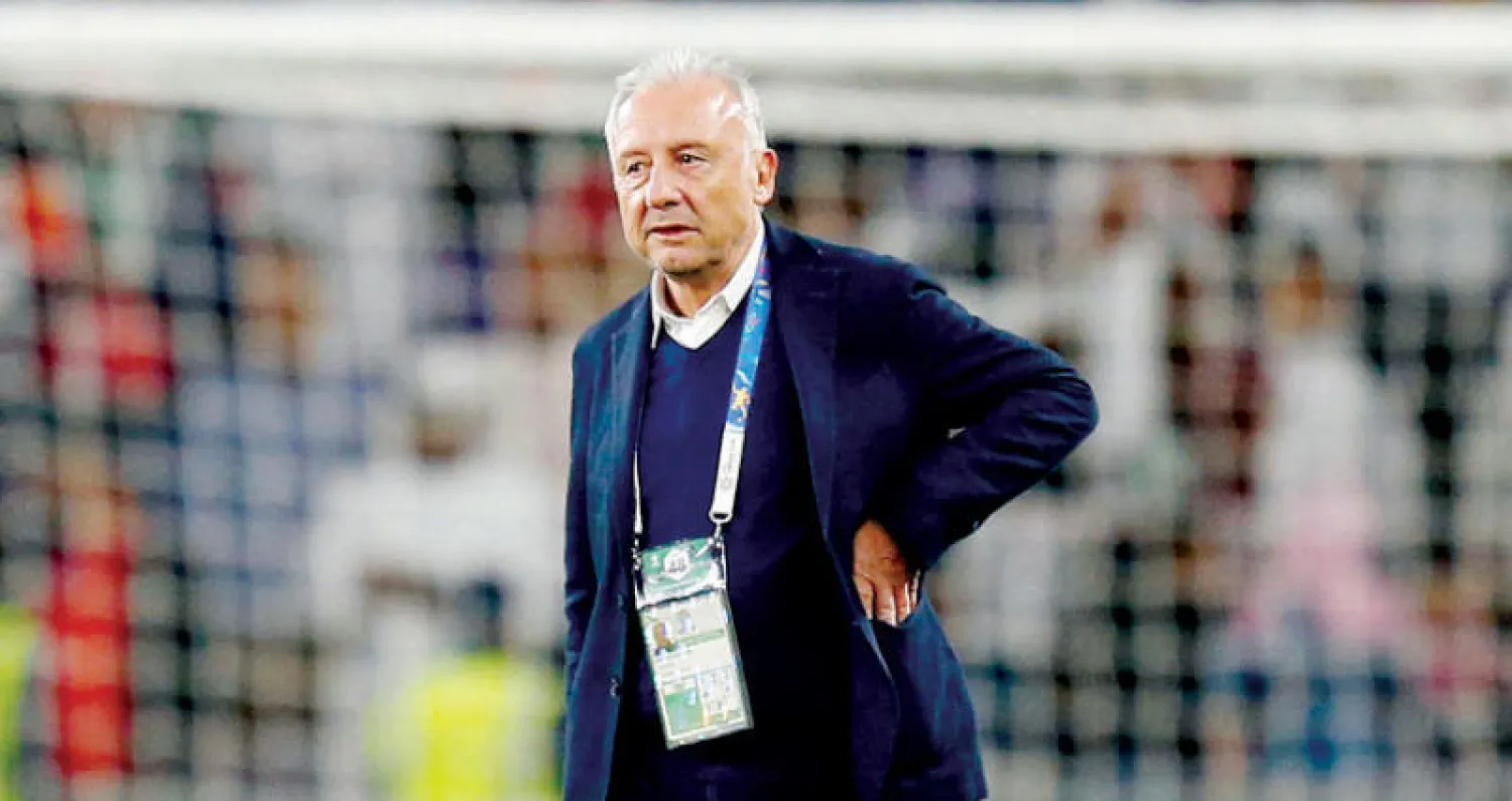 زاكيروني يأمل في قيادة الإمارات لنهائي البطولة (رويترز)