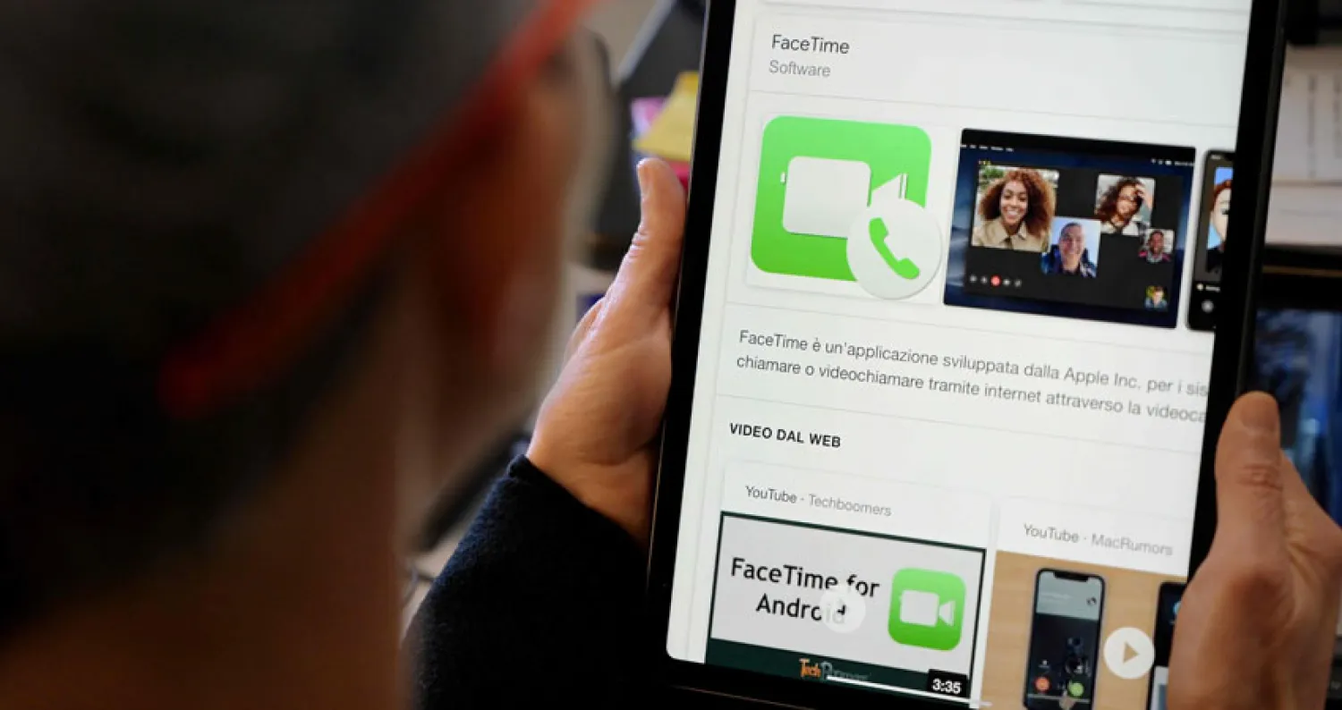 يسمح الخلل لمستخدم هاتف «آيفون» الذي يجري اتصالاً باستخدام تطبيق «فيس تايم» أن يسمع صوت المتلقي قبل أن يقبل المكالمة (رويترز)