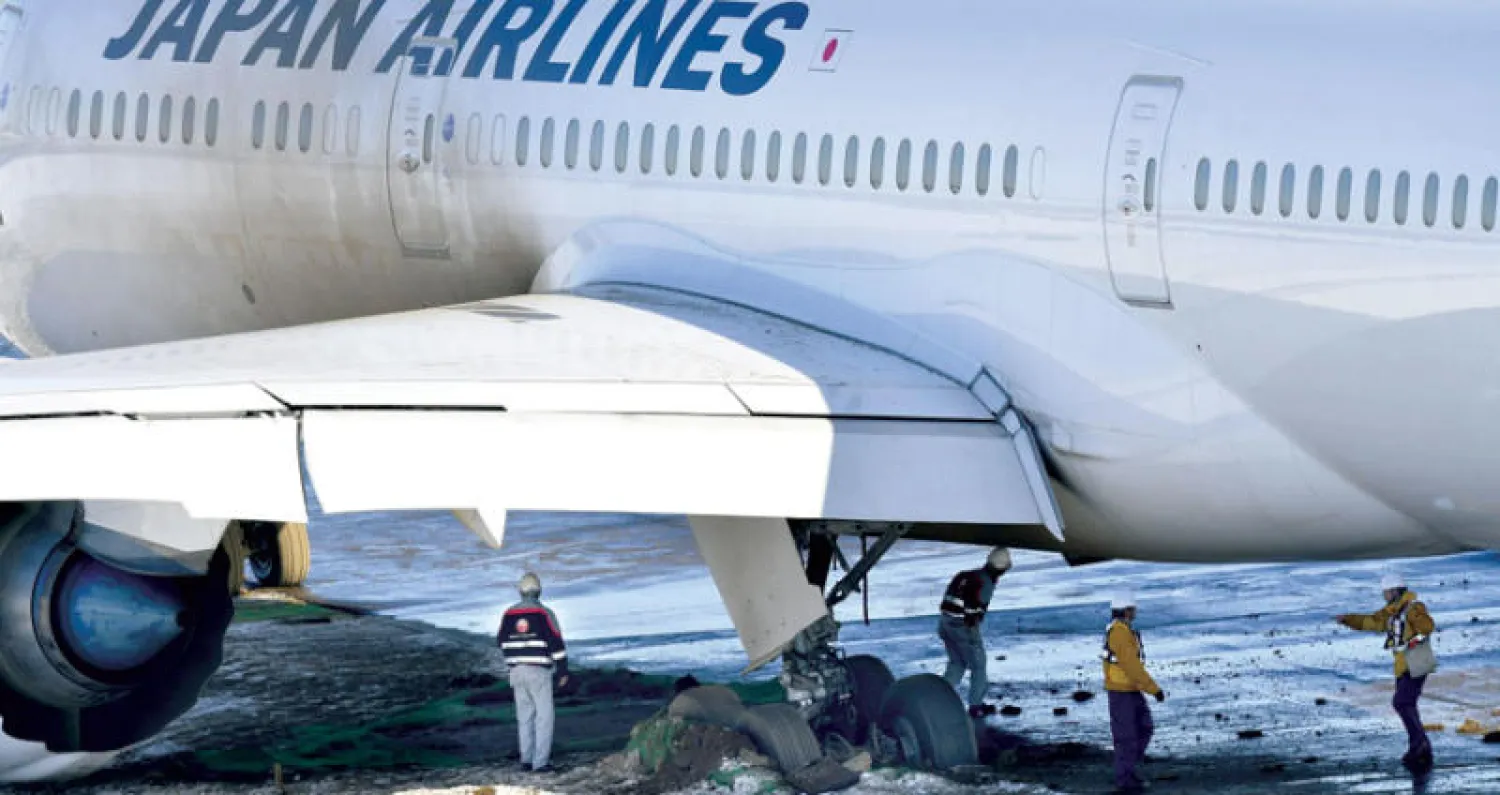 انزلاق طائرة تابعة لشركة الخطوط الجوية اليابانية في مطار ناريتا الدولي بسبب الثّلج (رويترز)