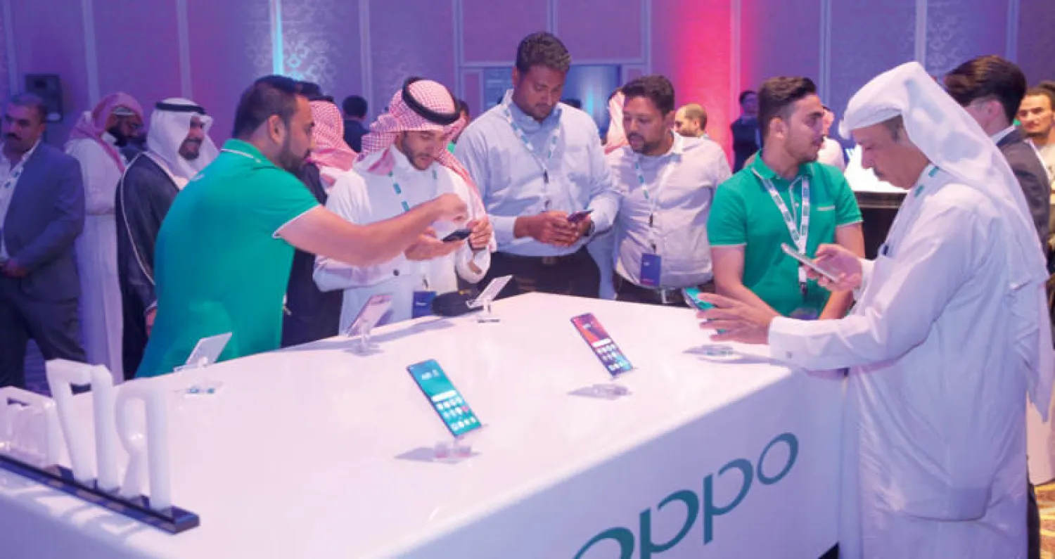 OPPO تطلق سلسلة الهواتف المتحركة الجديدة R17 في السعودية