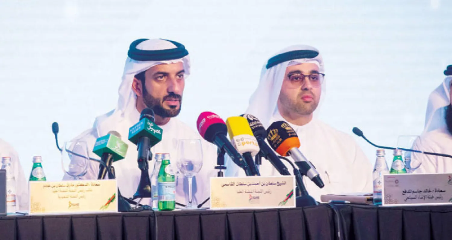 الشيخ سلطان القاسمي خلال حضوره المؤتمر الصحافي (الشرق الأوسط)