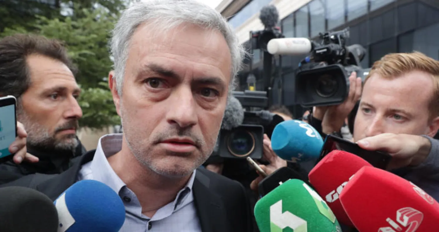 مورينيو وافق على دفع الغرامة (ا ب ا)