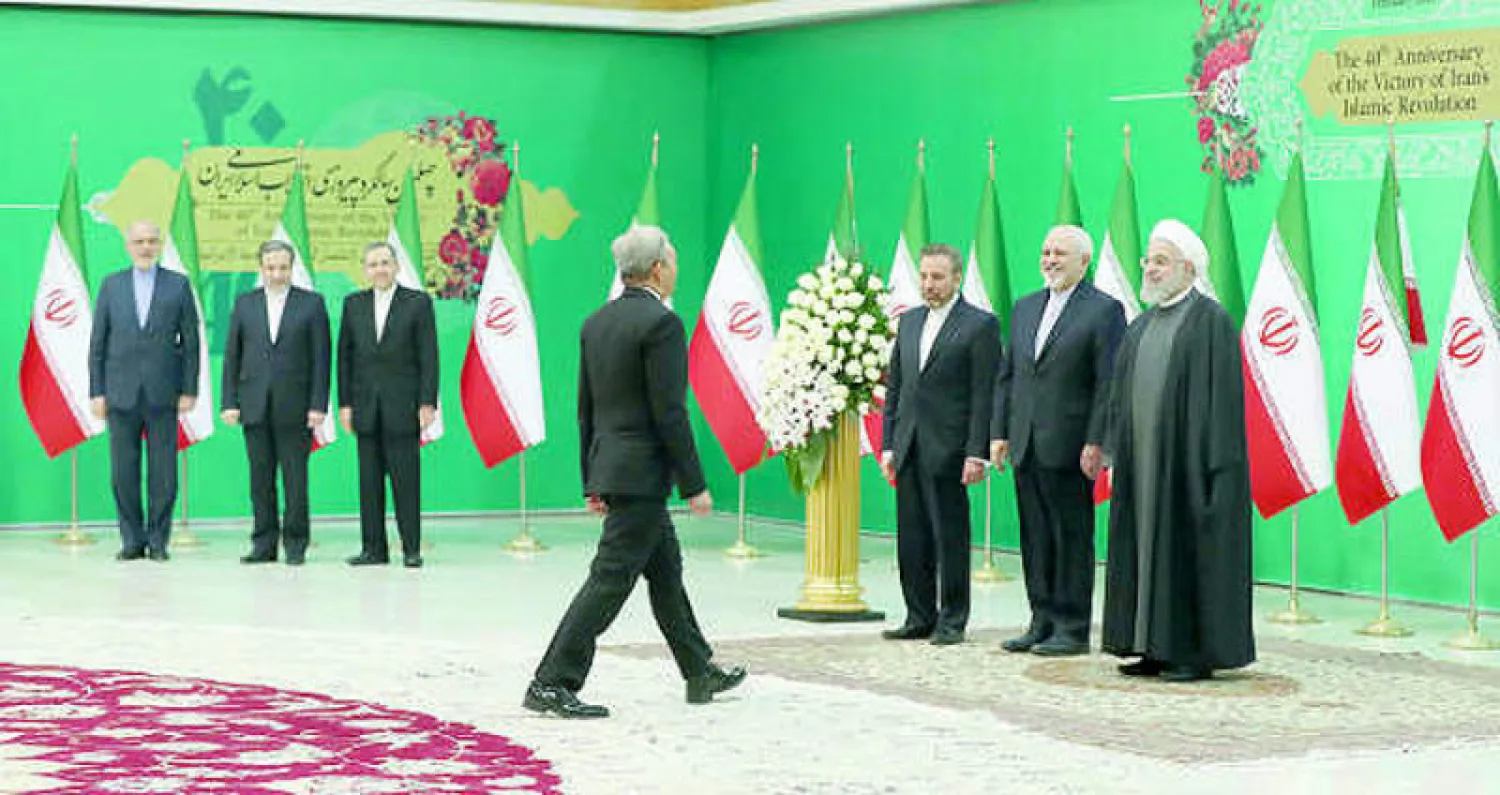 صورة نشرها موقع الرئيس الإيراني لاستقباله الوفود الدبلوماسية لدى طهران أمس