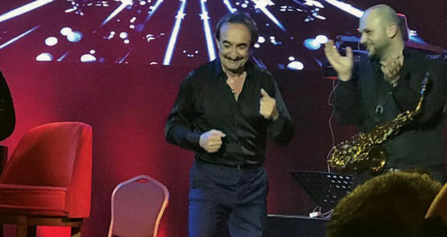 راوول دي بلازيو يشارك اللبنانيين حفلات «عيد الحب» مع أحد العازفين في فرقته الموسيقية