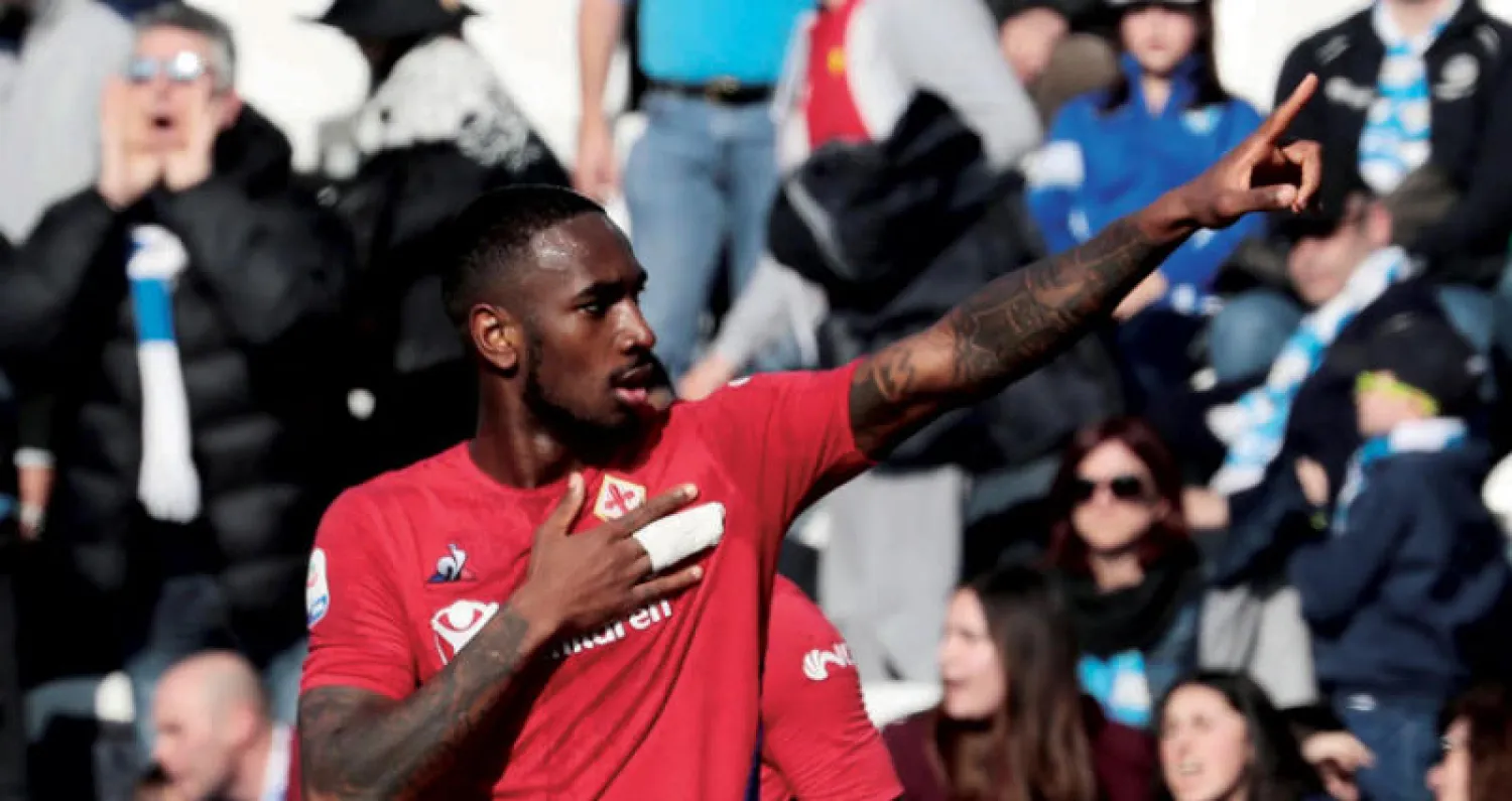 جيرسون مهاجم فيورنتينا يحتفل بهدفه من ركلة جزاء (إ.ب.أ)