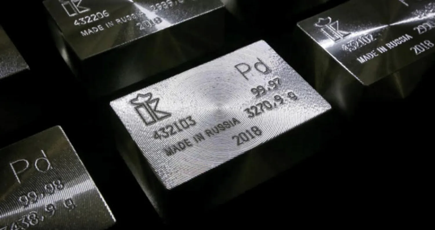 يستخدم في صناعة المحولات التحفيزية المستخدمة في أنظمة عوادم السيارات (رويترز)