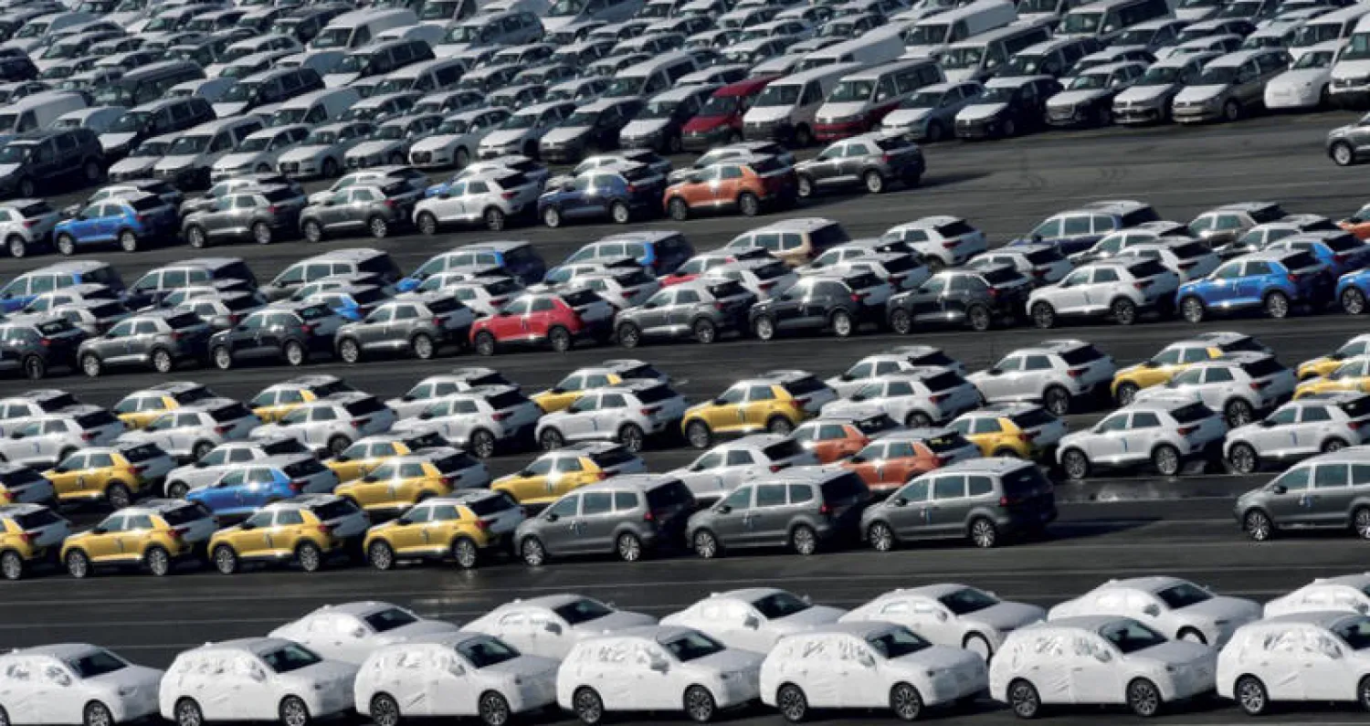 يترقب قطاع السيارات العالمي قراراً محتملاً للرئيس الأميركي بفرض رسوم جديدة على واردات بلاده من السيارات الأوروبية (رويترز)