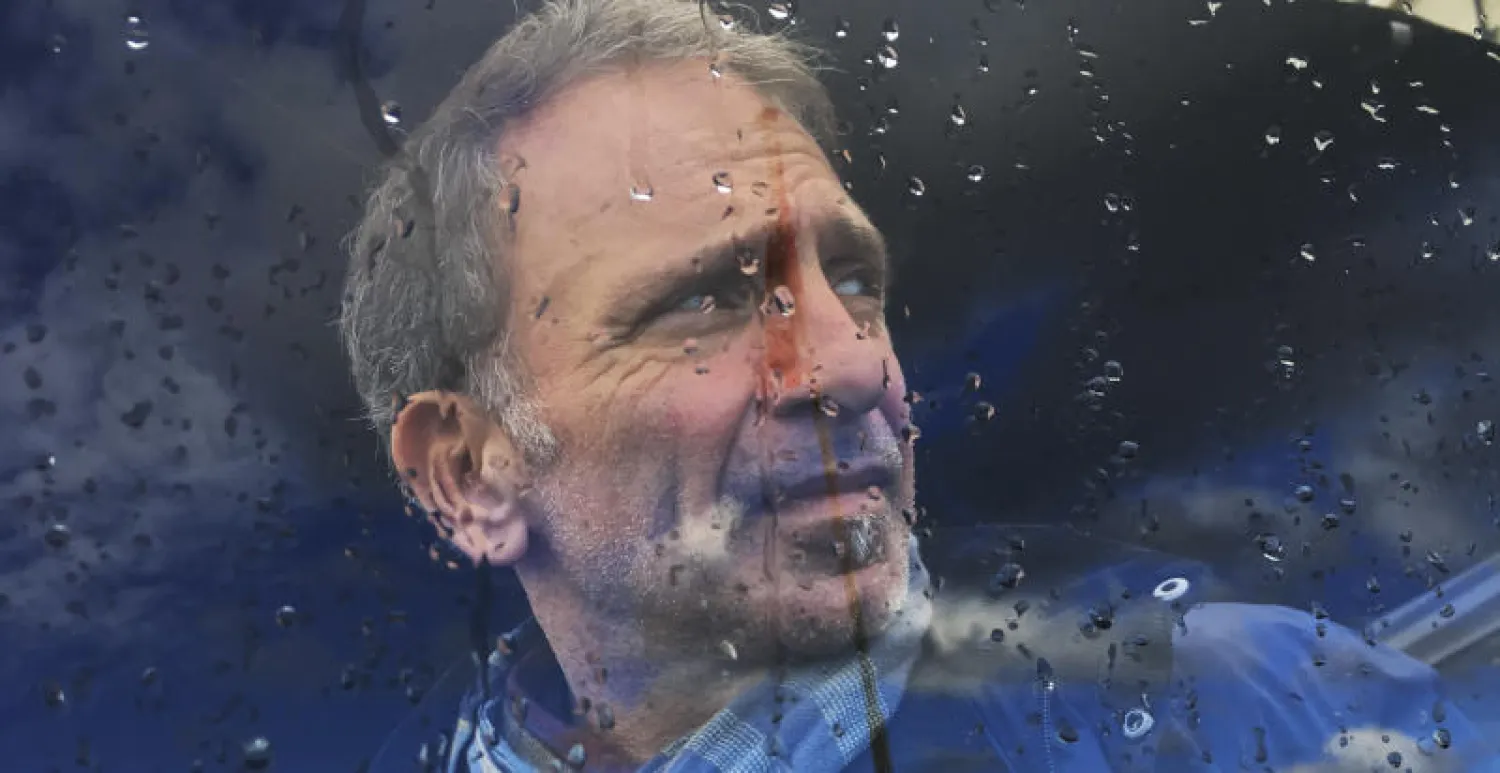 يانيس بيراكيس أحد أشهر مصوري وكالة «رويترز» للأنباء (أ.ب) 