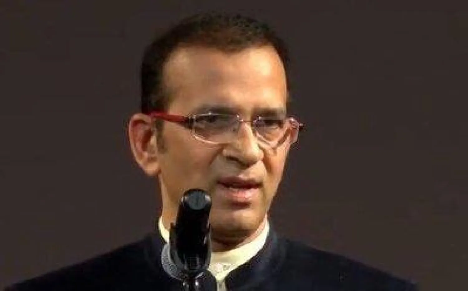 السفير الهندي لدى باكستان أجاي بيساريا (تويتر)