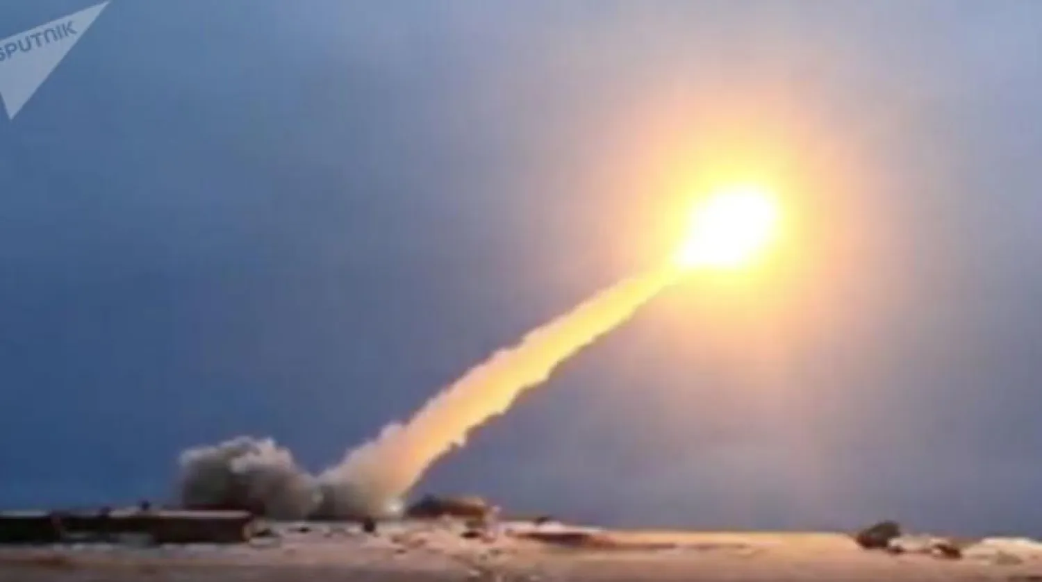 Rusya’nın yeni füzesini denemesi (Sputnik)