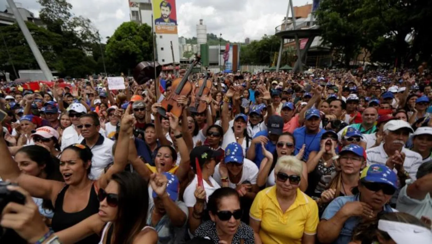 صورة من التظاهرات الفنزويلية ضد الرئيس مادورو - ارشيف (رويترز)