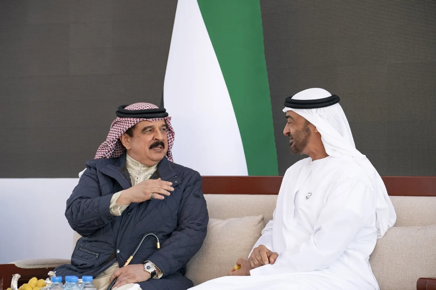 The King of Bahrain and Abu Dhabi Crown Prince meet in the UAE. (BNA)
