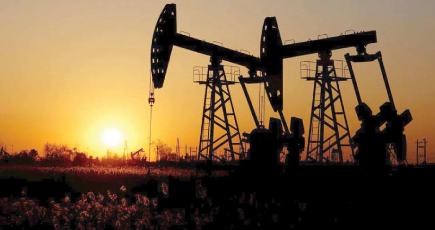 قالت وكالة الطاقة الدولية أمس إن سوق النفط ستتحول إلى تسجيل نقص متواضع في المعروض في الربع الثاني (رويترز)