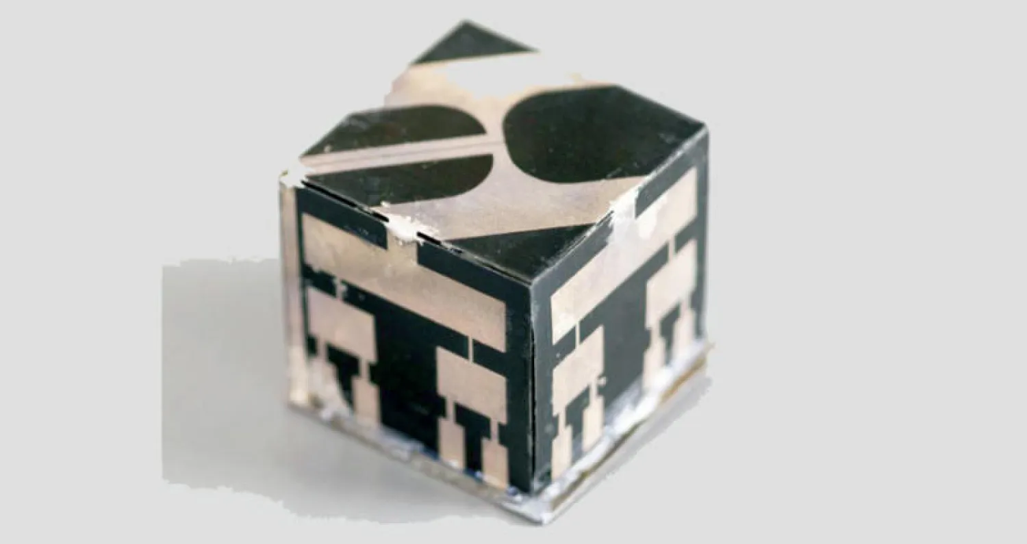 آفاق علمية: «كاوست» تطور تقنية لجمع «الطاقة الشاردة» وتحويلها إلى كهرباء