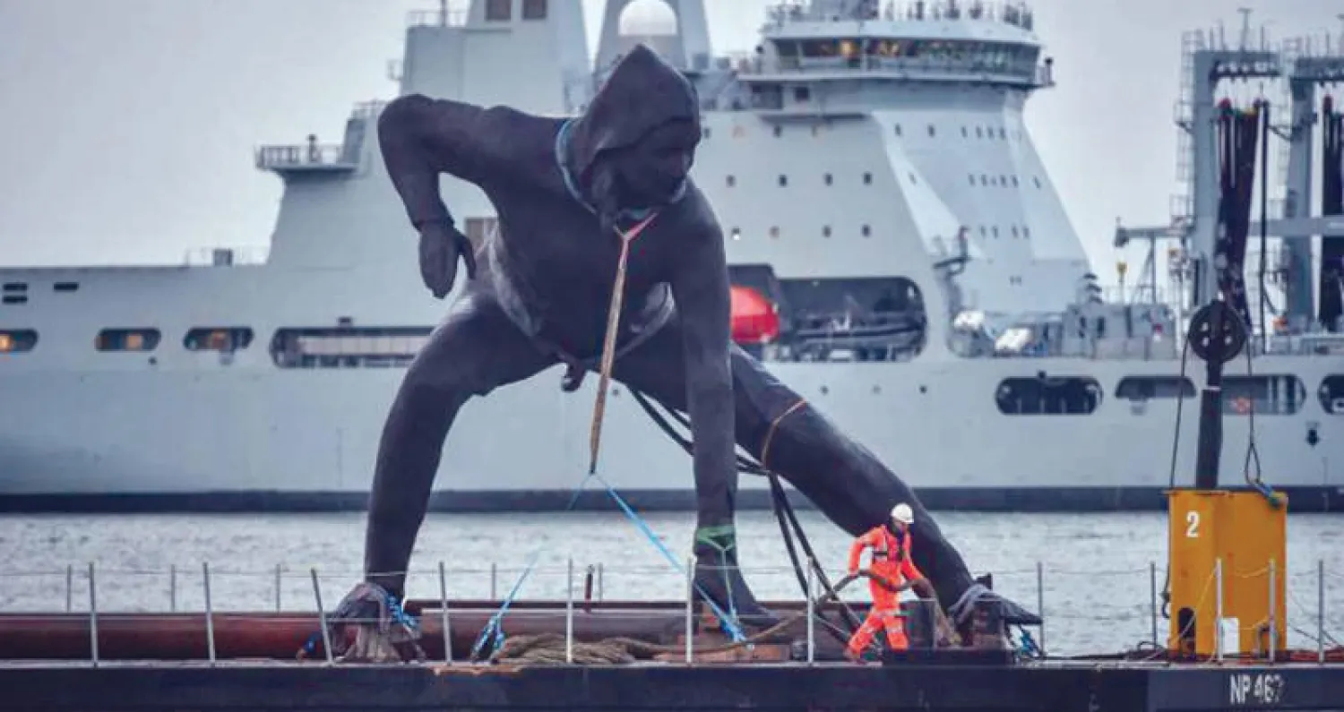 أكبر تمثال برونزي