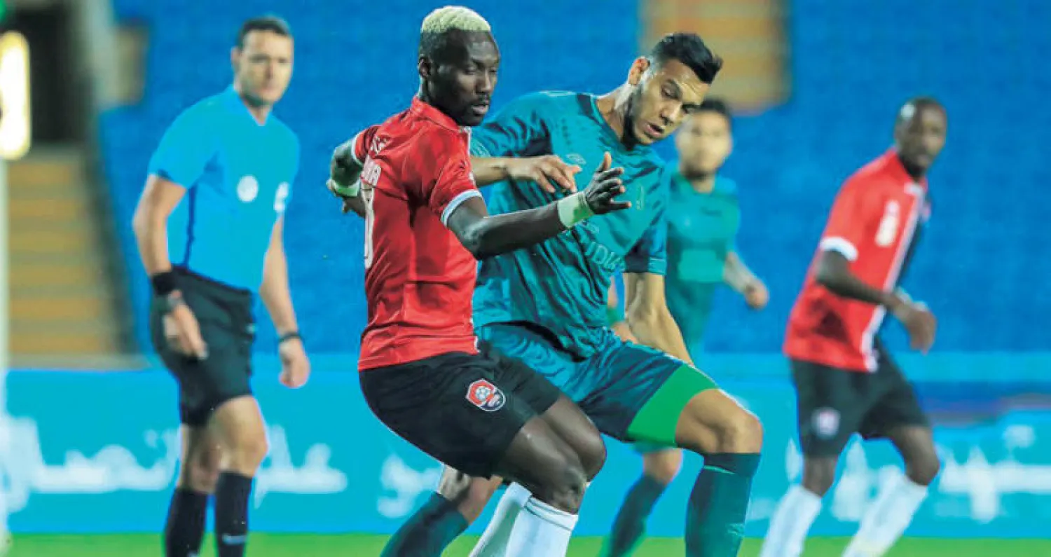 من مواجهة سابقة بين الأهلي والرائد (رابطة دوري المحترفين)