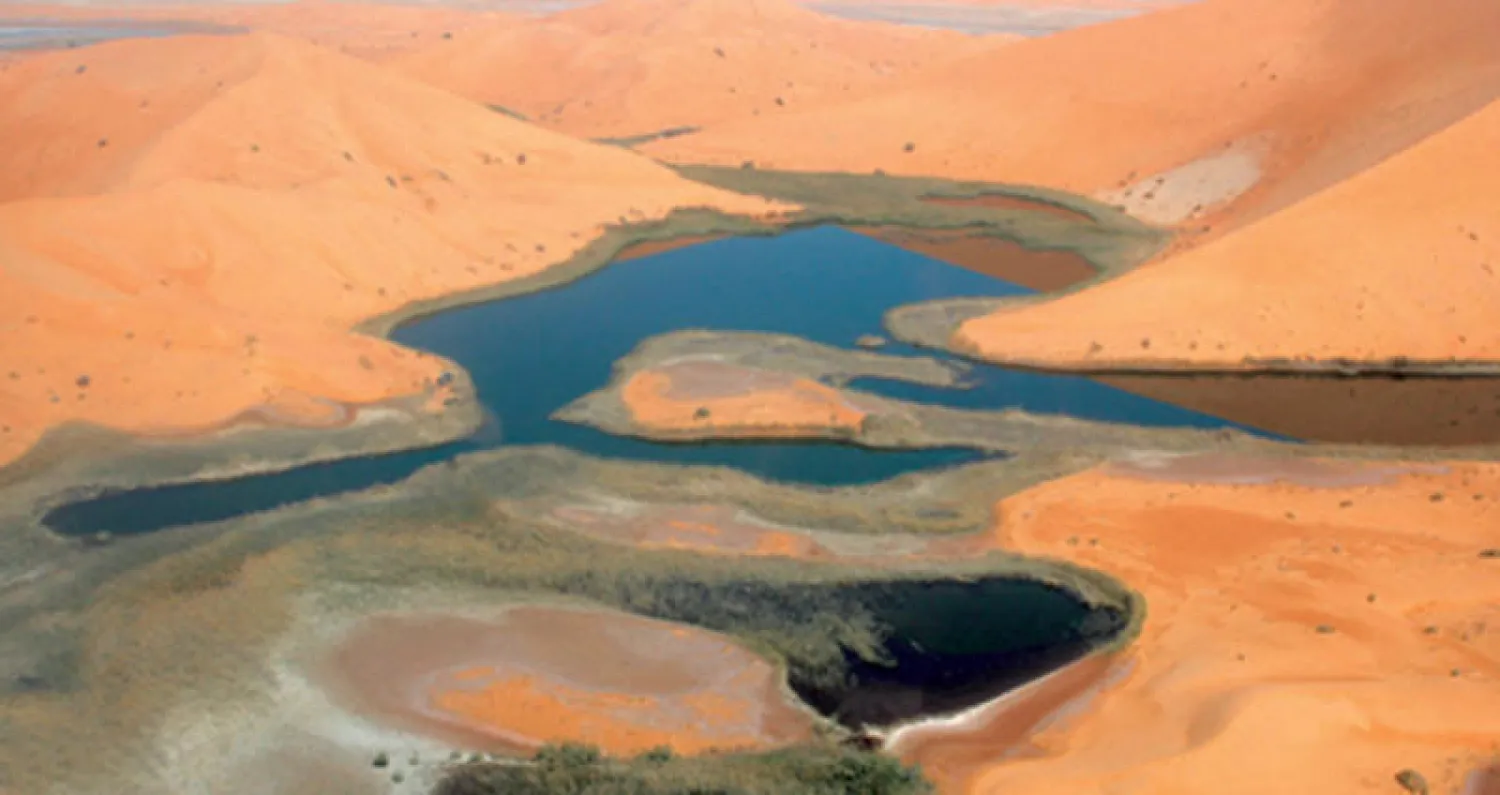 بحيرات  في الربع الخالي