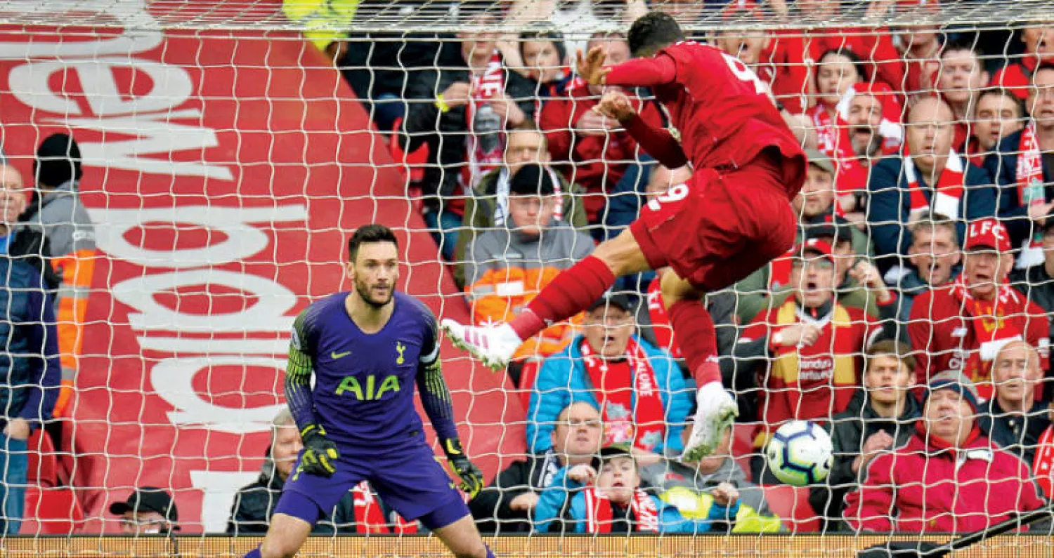 فيرمينو يتقدم لليفربول (إ.ب.أ)