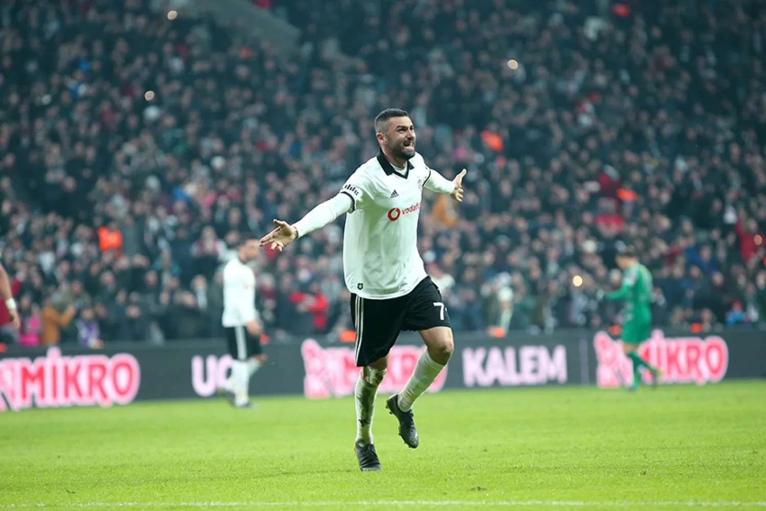 Burak Yılmaz: İyi ki Beşiktaş'a geri gelmişim