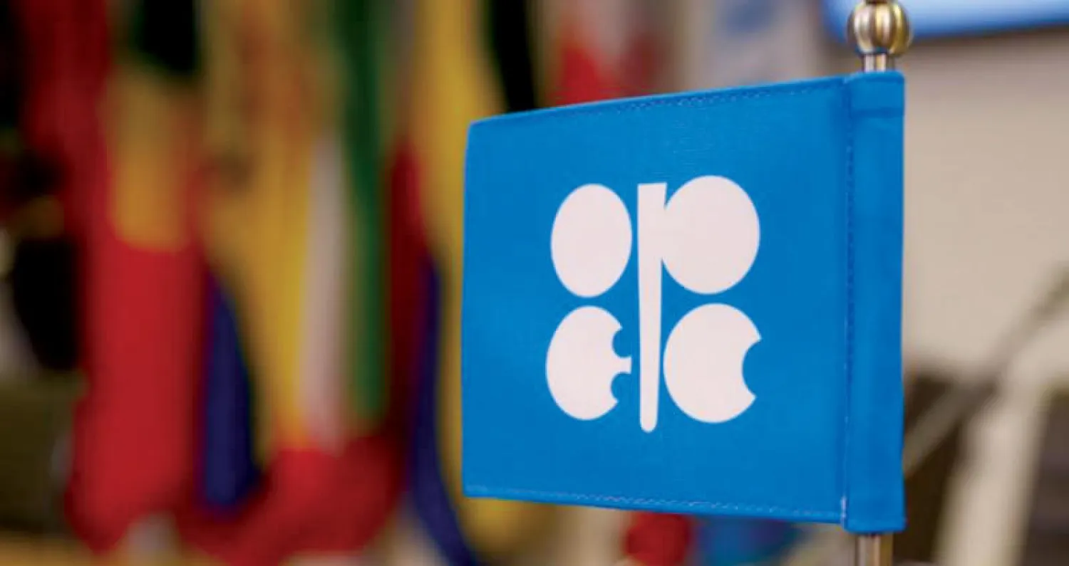 الدول الأعضاء في «أوبك» ضخت 30.40 مليون برميل يومياً الشهر الماضي بانخفاض 280 ألف برميل يومياً عن فبراير (رويترز)