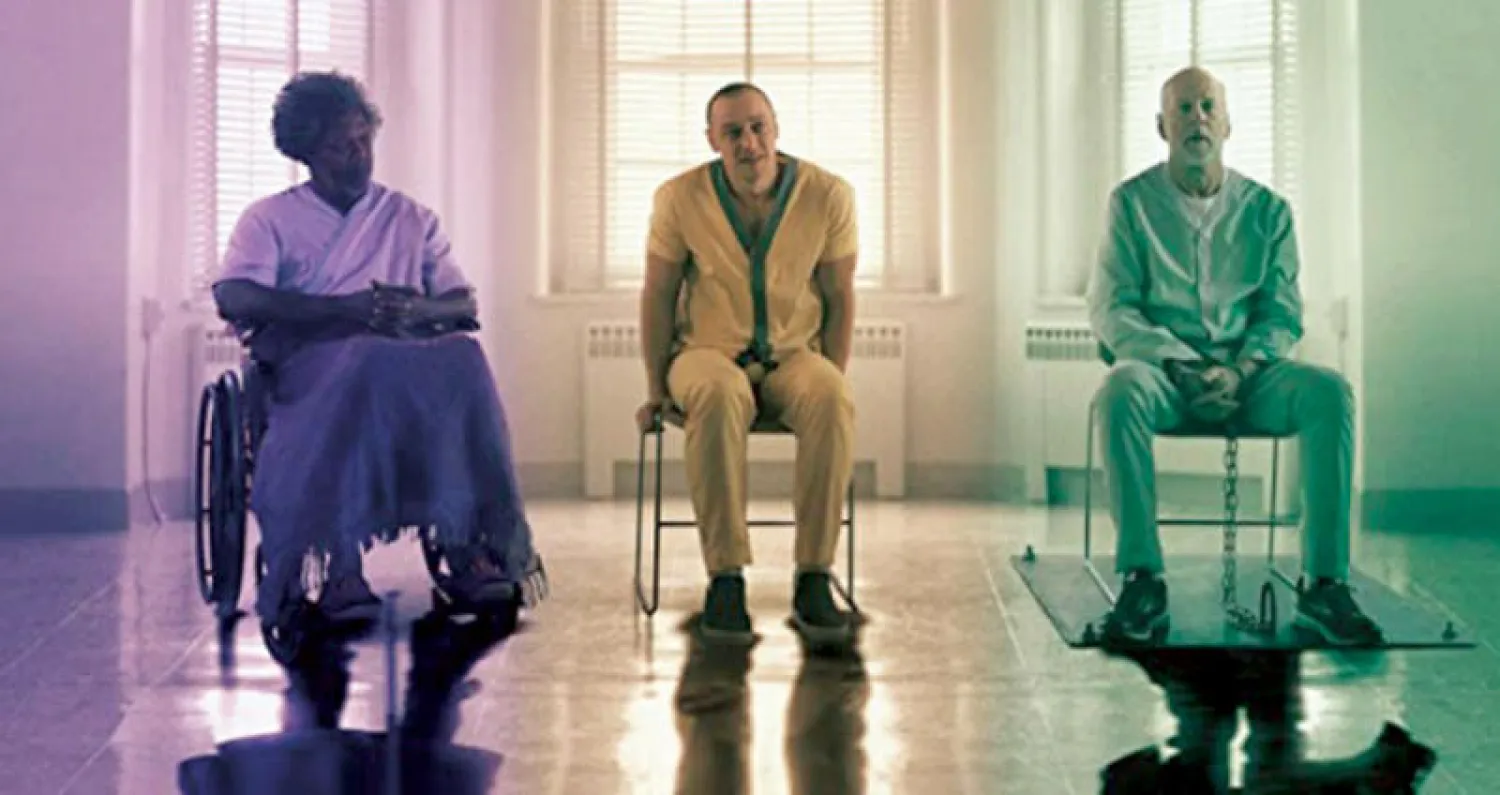 شاشة الناقد: Glass