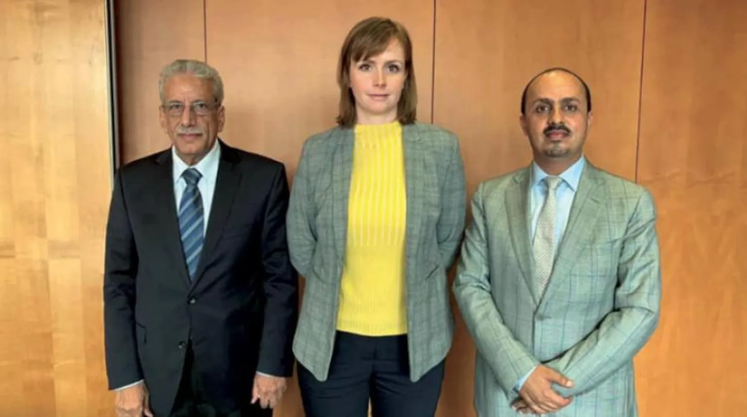 Yemen Enformasyon Bakanı, Alman Meclisi İnsan Hakları Konseyi Başkanı Jaidi Yensen ile birlikte (SABA)