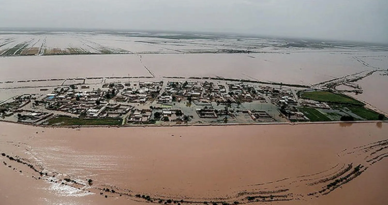 12 مدينة و180 قرية في جوار أنهار الكرخة وكارون محاصرة بفيضانات شمال الأحواز (تسنيم)