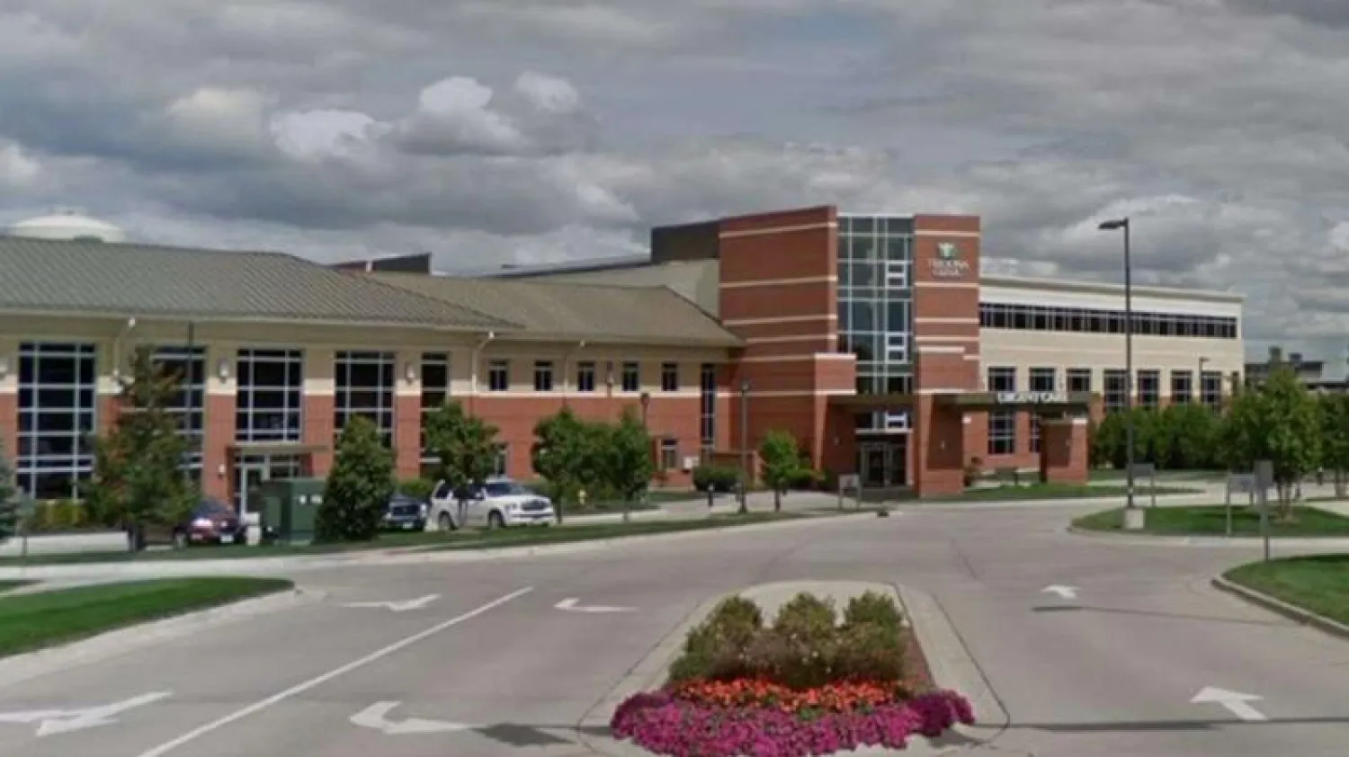 صورة لعيادة أيوا الطبية (تويتر)