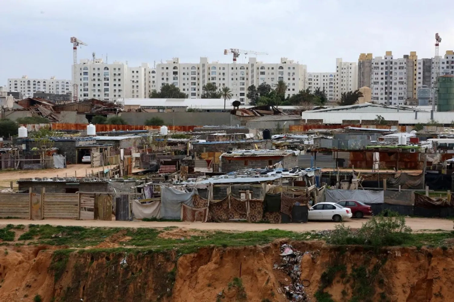 Tuareg göçmenlerin kaldığı el-Fellah kampı (Independent Arabia)  
