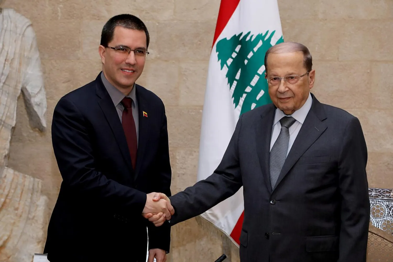 Lübnan Cumhurbaşkanı Mişel Avn’ın Venezuela Dışişleri Bakanı Jorge Arreaza ile görüşmesinden bir kare (Dalati & Nohra)
