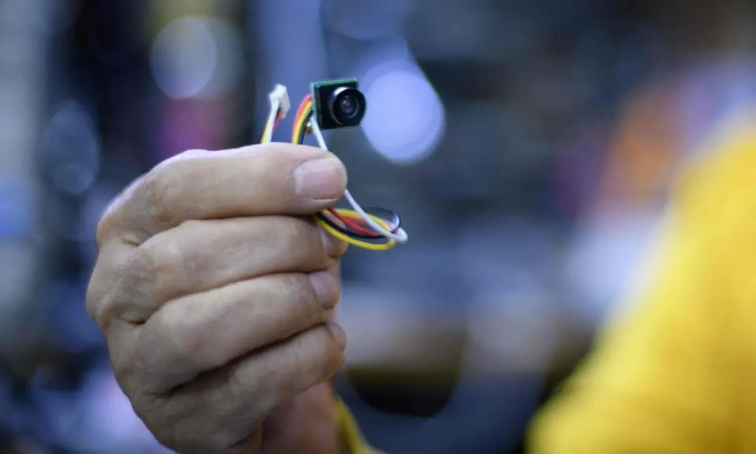 كاميرا من نفس النوع الذي تم اخفاؤه في حمام السفارة (أ.ف.ب)