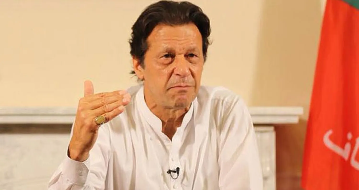 رئيس وزراء باكستان يتعهد ألا يسمح للجماعات المسلحة بالعمل على أراضي بلاده