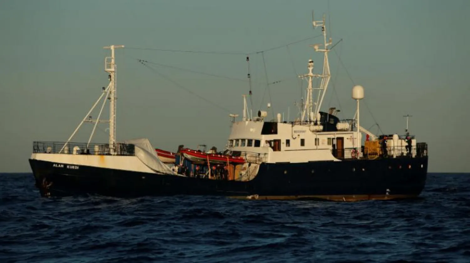 Alman bayrağı taşıyan Alan Kurdi gemisi (Reuters)