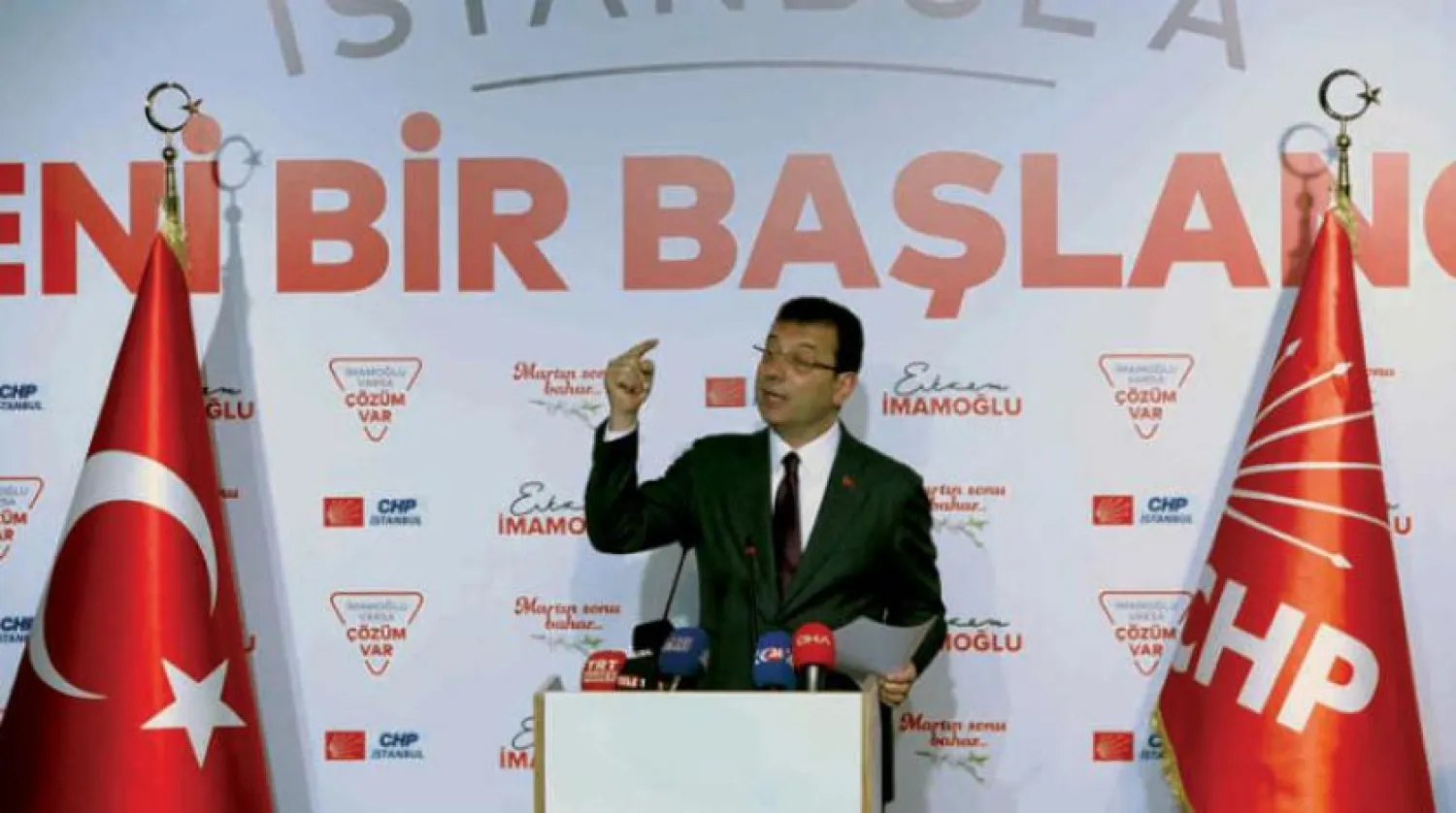 Ekrem İmamoğlu İstanbul’daki basın toplantısında (EPA)