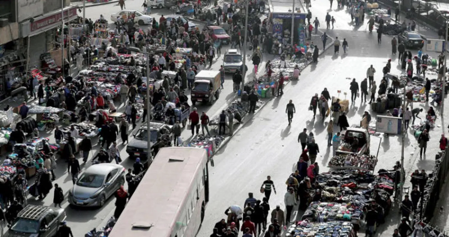 الحكومة تعمل حالياً على استدامة استقرار الأوضاع الاقتصادية والبناء على نجاح الموازنة العامة (رويترز)