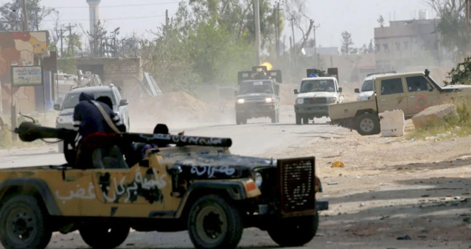 قوات موالية لحكومة الوفاق قرب طرابلس أمس (أ.ف.ب)