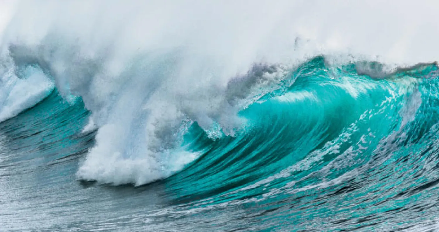 باحثون يرصدون تزايداً في قوة الرياح والأمواج