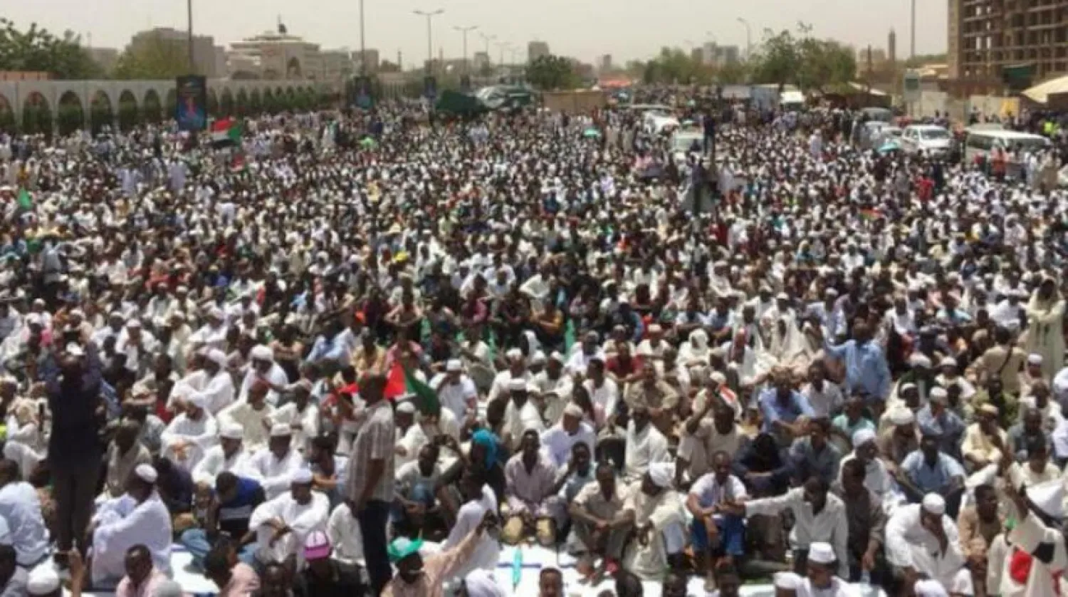 Sudanlılar tüm askeri hükümetleri halk devrimiyle alaşağı etti