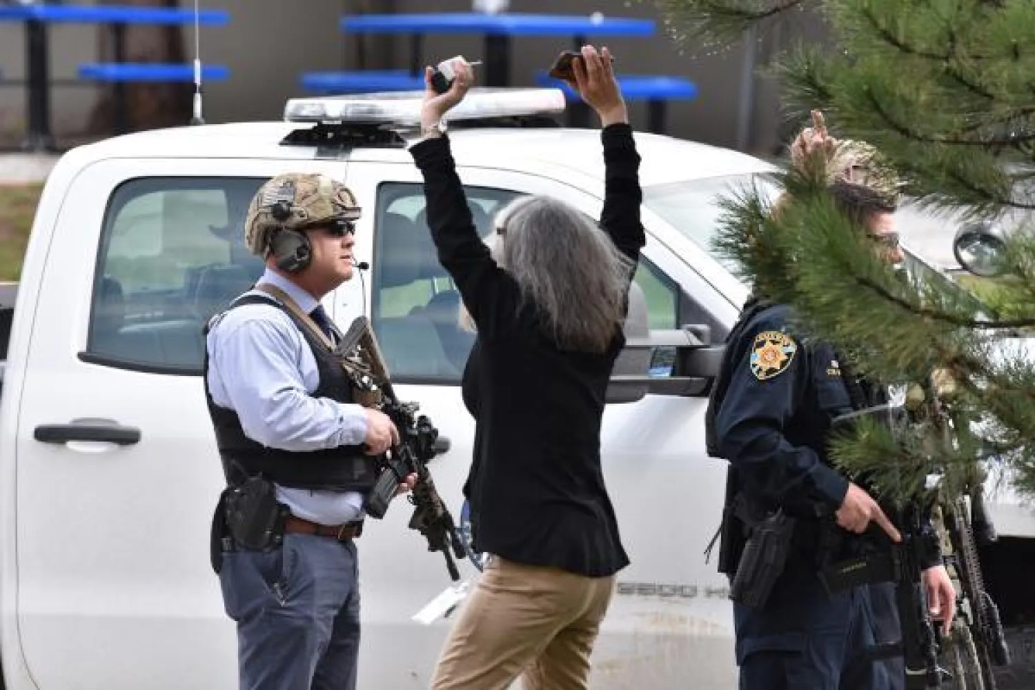 الشرطة أغلقت المدرسة ومدارس أخرى في محيطها على خلفية الحادث (ا.ف.ب)