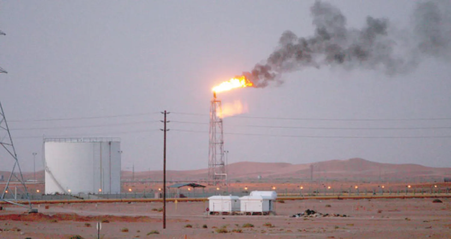 طائرات مسيرة مفخخة هاجمت محطتي ضخ تابعتين لشركة النفط الوطنية (أرامكو) غرب الرياض (إ.ب.أ)