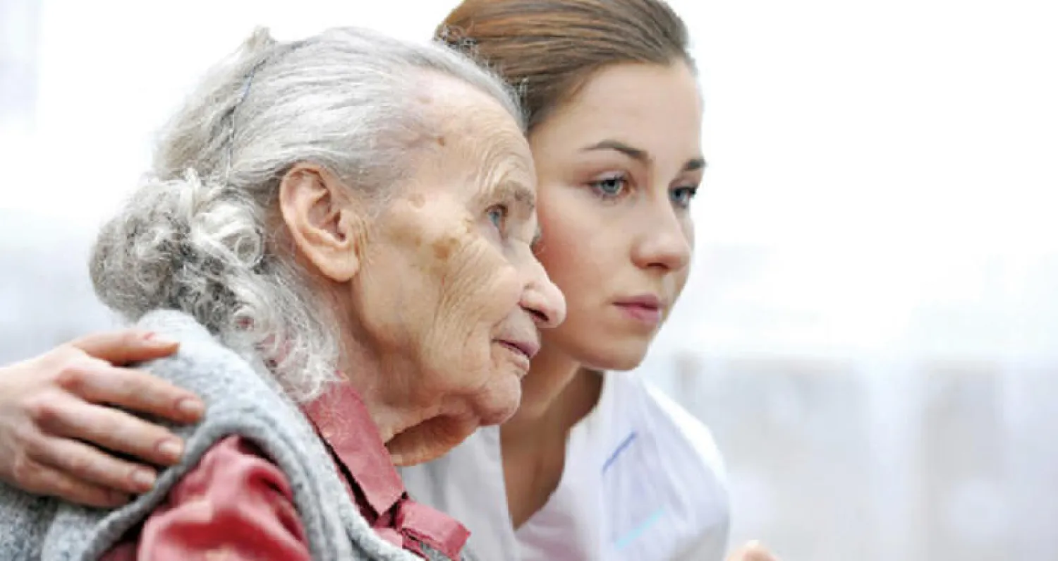 تناول فيتامينات {ب 6} و{ب 12} بإفراط يسبب كسور الفخذ لدى كبار السن