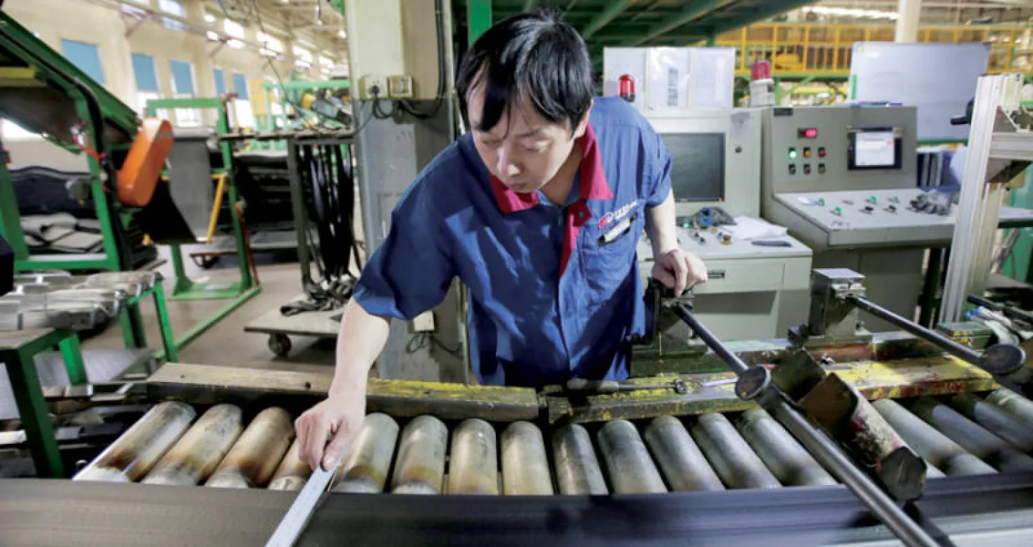 صورة من أحد مواقع الإنتاج في الصين (رويترز)