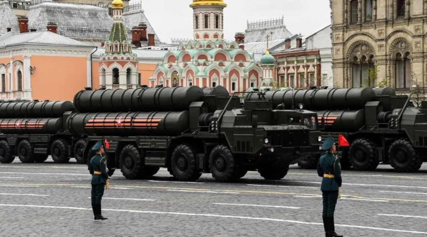 عرض سابق لمنظومة صواريخ «إس 400» الدفاعية في موسكو (أرشيفية - رويترز)
