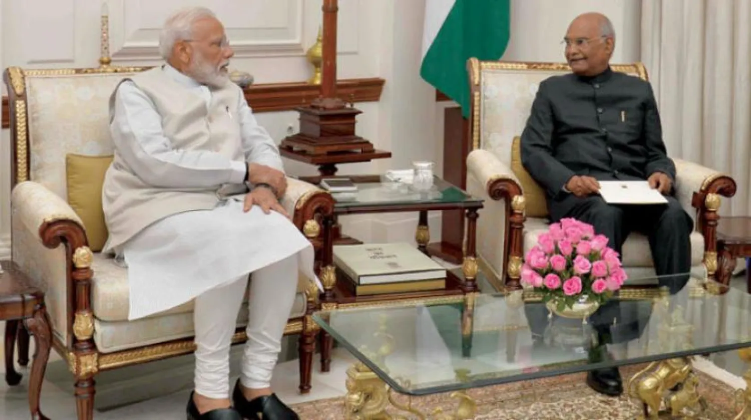 Modi, Hindistan Cumhurbaşkanı ile bir araya geldi (AFP)