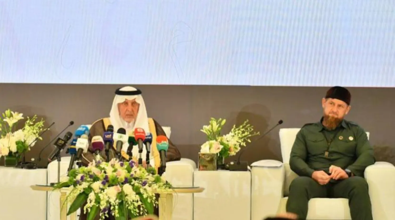 Prens Halid el- Faysal, Suudi Arabistan Kralı’na vekâleten konuştu.  (SPA)