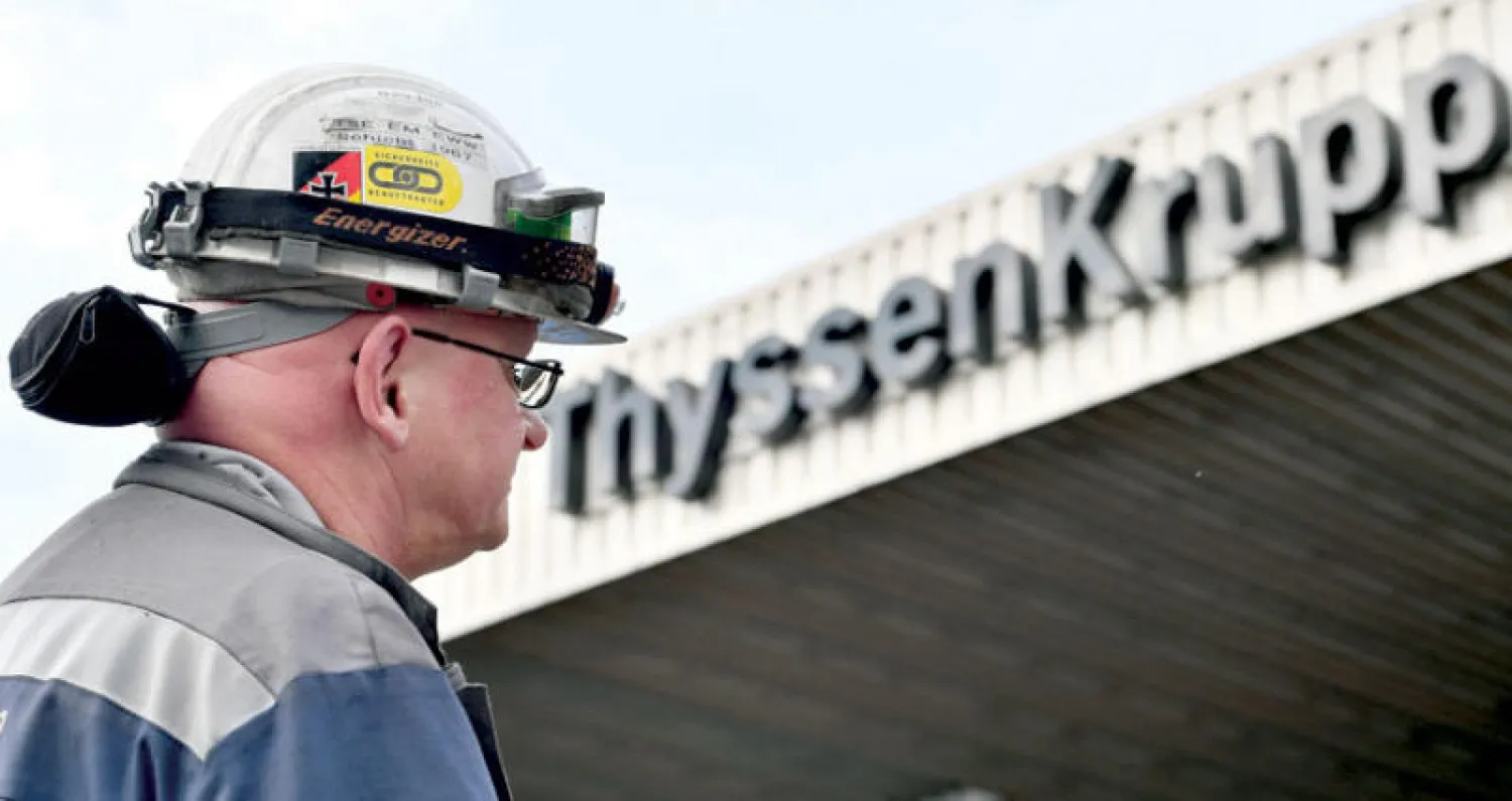 قررت {تيسن كروب} الاستغناء عن ستة آلاف عامل ثُلثاهم يعمل في ألمانيا وثلثُهم يعمل في قطاع إنتاج الصلب