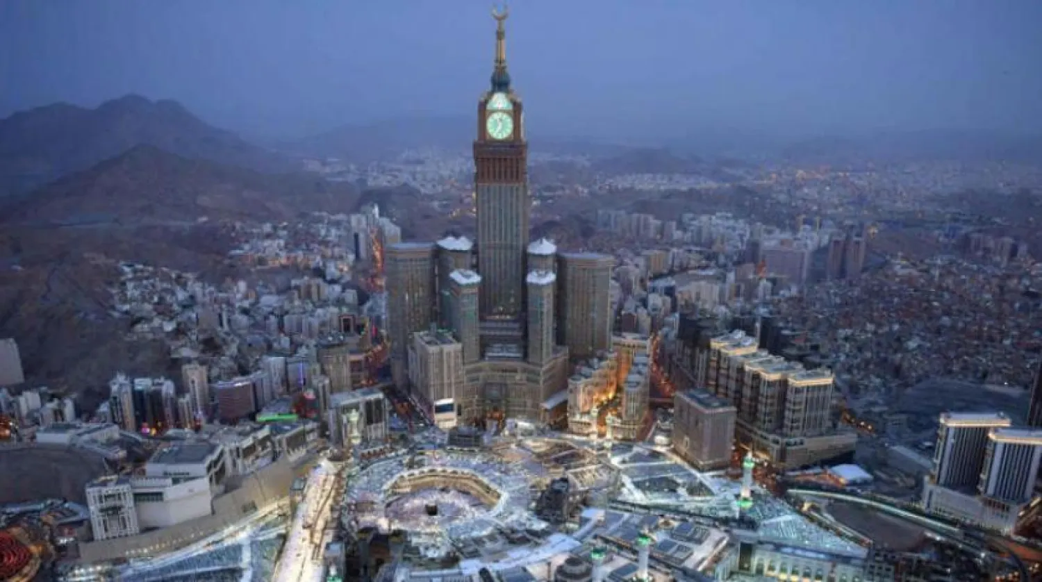 Mescid-i Haram Kuran’ın indiği gece namaz kılanlarda doldu (SPA)