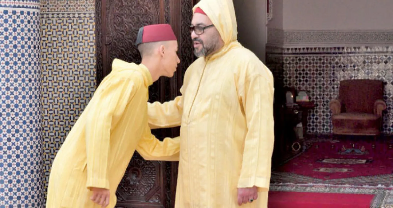 العاهل المغربي الملك محمد السادس يتلقى تهاني العيد من ولي عهده الأمير الحسن (ماب)