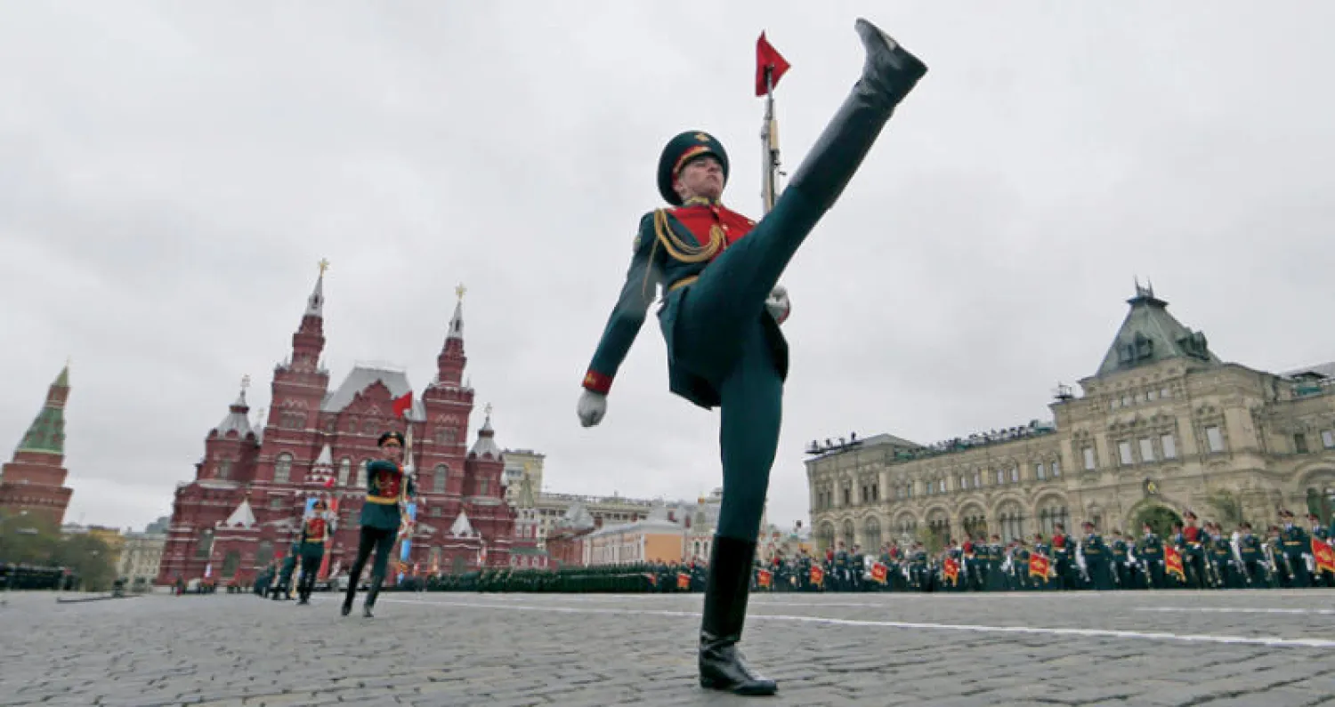 الإقراض الاستهلاكي ينمو بوتيرة متسارعة لكن ليست أعلى من وتيرة نمو قروض الرهن العقاري (رويترز)